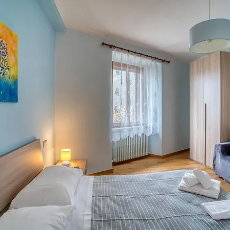 Apartamento Guesthost - Santa Chiara With Panoramic Terrace