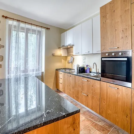 Guesthost - Santa Chiara With Panoramic Terrace Apartamento Asís