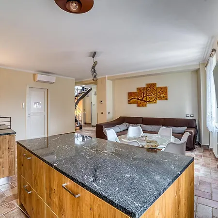 Guesthost - Santa Chiara With Panoramic Terrace * Assisi