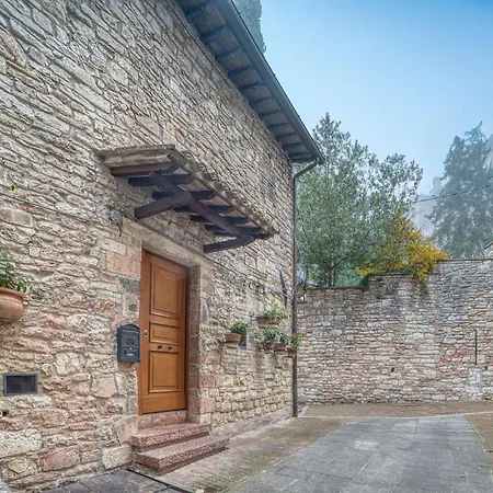 Guesthost - Santa Chiara With Panoramic Terrace Apartamento
